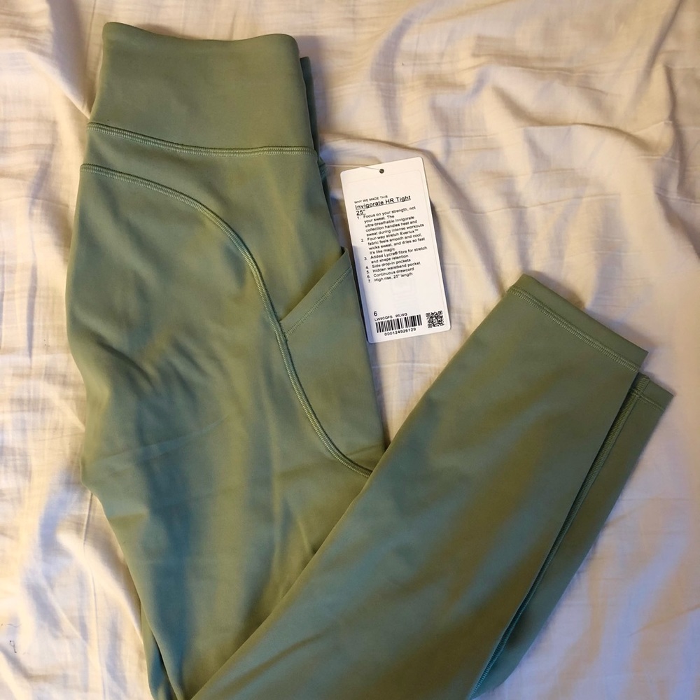 Lululemon Invigorate HR Willow Green “25 Size 6